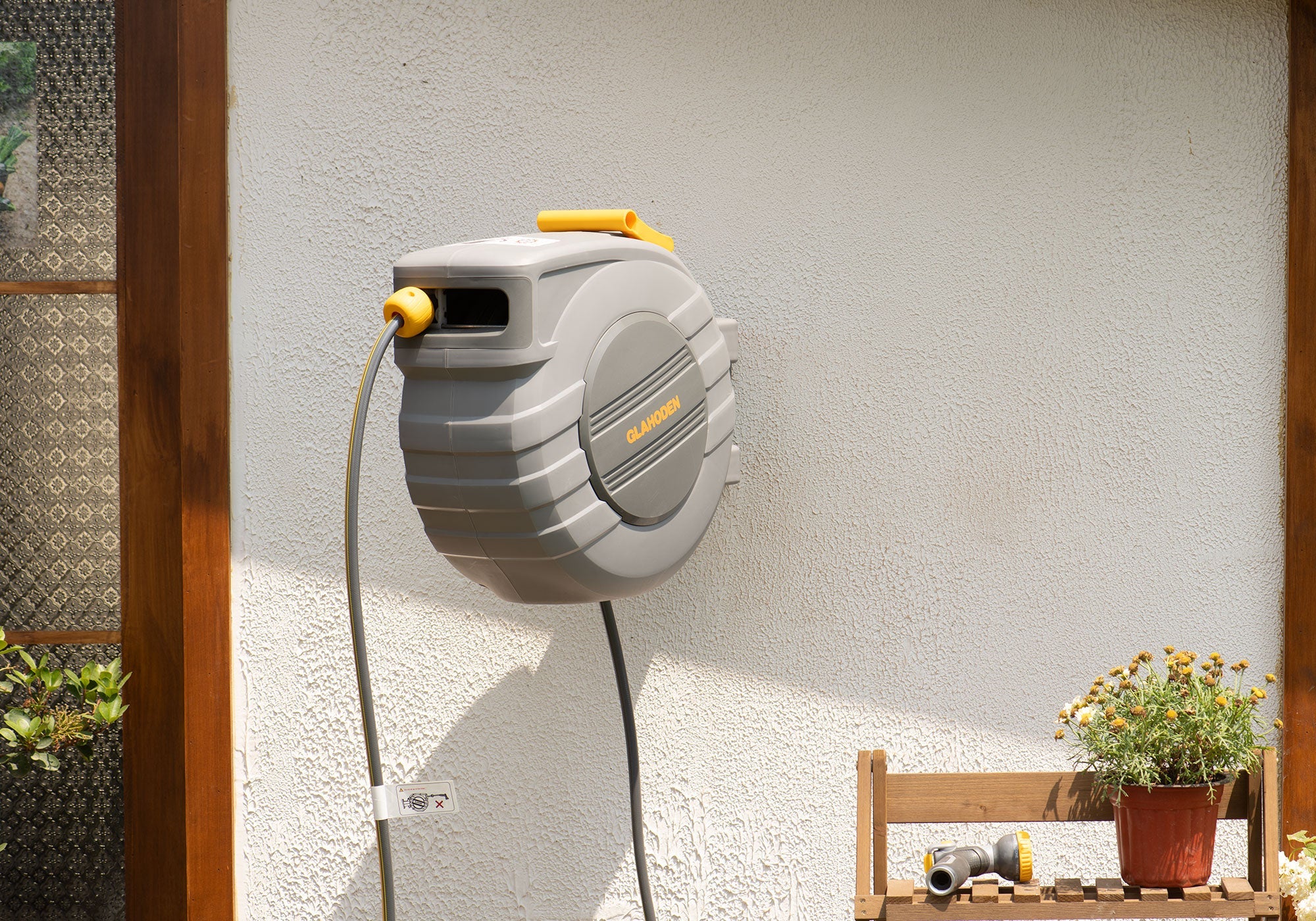 Why Glahoden 5/8-Inch Retractable Garden Hose Reel Is the Best-Selling Choice on the Market